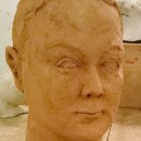 Sculpture en terre- portrait© Les Ateliers YouDo